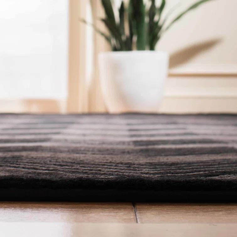 Onyx Art Deco Hand-Knotted Wool-Viscose Stripe Accent Rug