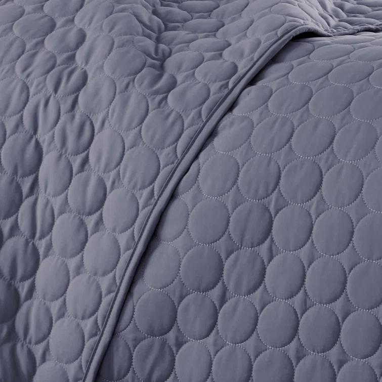 SouthShore Fine Linens Southshore Fine Linens Lightweight Oversized Reversible Quilt Set with shams