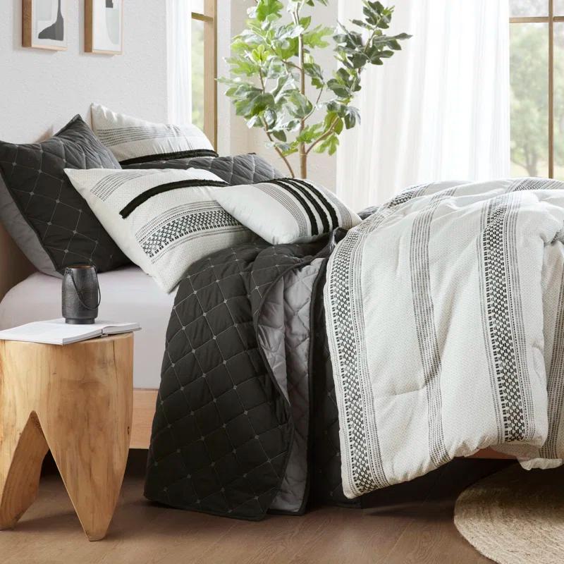 Carolina 7 Piece Stripe Comforter And Quilt Set