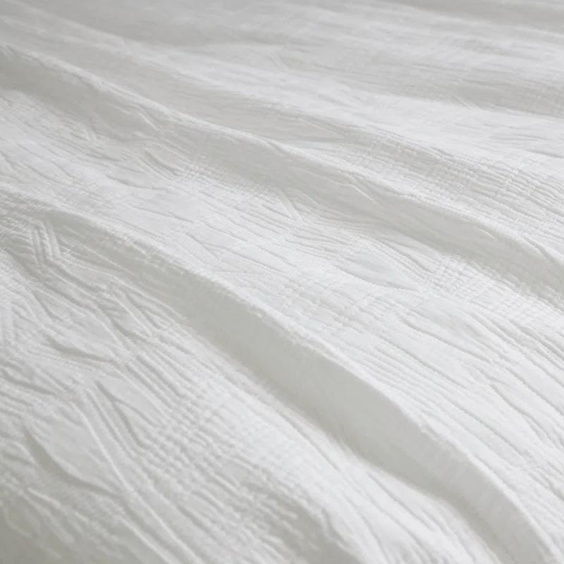 Harbour Farmhouse / Country Cotton Coverlet
