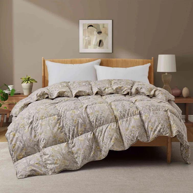 Lark Manor™ Iftekar All Season Paisley Floral Printed Vintage Goose Feather Down Comforter