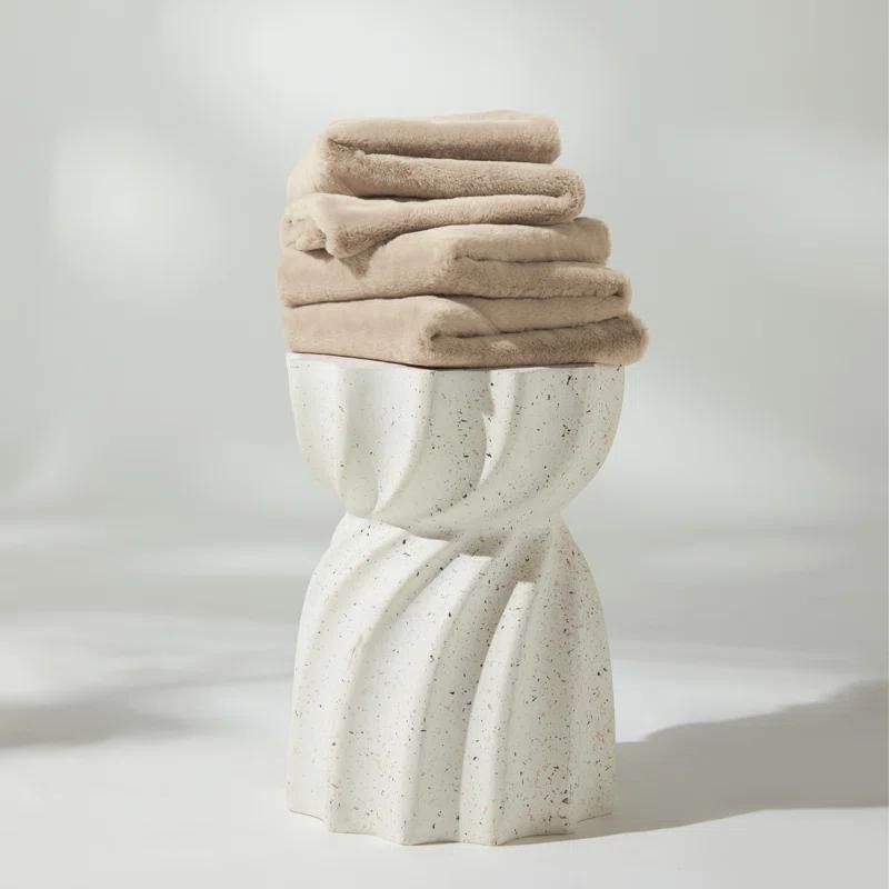 Allisandro Double-Sided Soft and Luxurious Faux Fur Throw Blanket