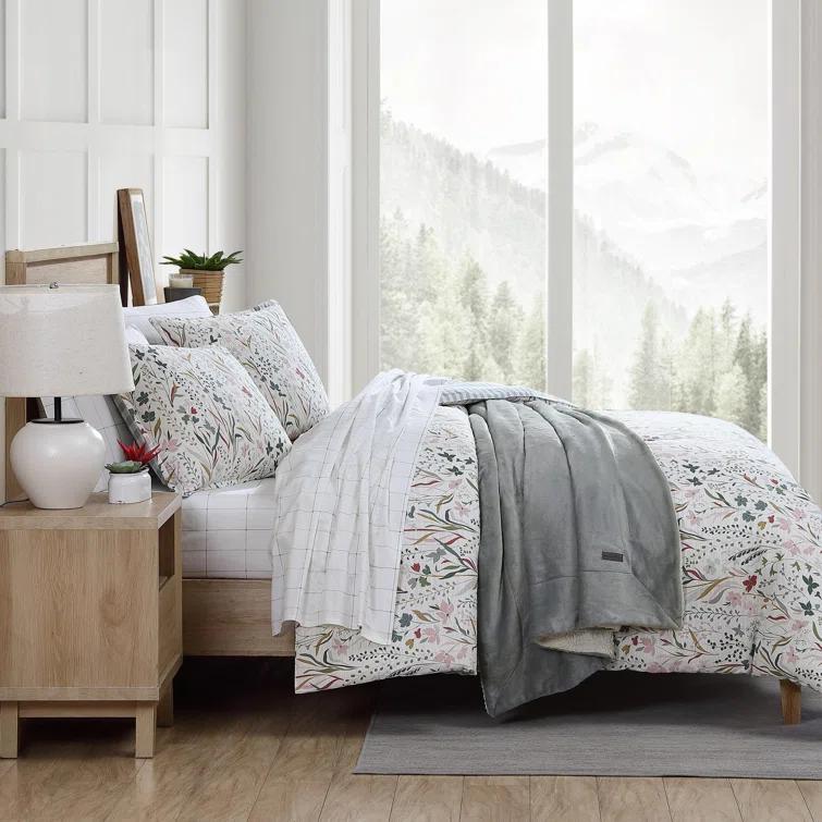 Eddie Bauer Varigated Eddie Bauer Woodland Forest Cotton Reversible Pink Comforter Set