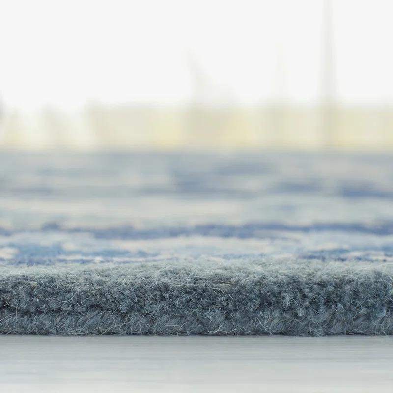 Lauren Ralph Lauren Lauren Ralph Lauren Hand Tufted Wool/Cotton Floral Rug in Blue/Ivory