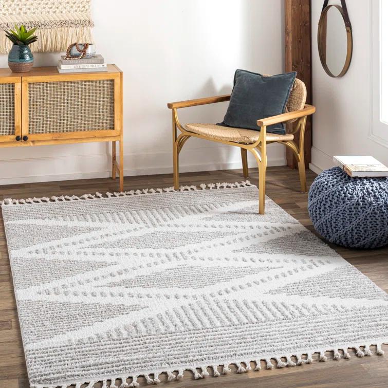 Union Rustic Hrinda Indoor Rug