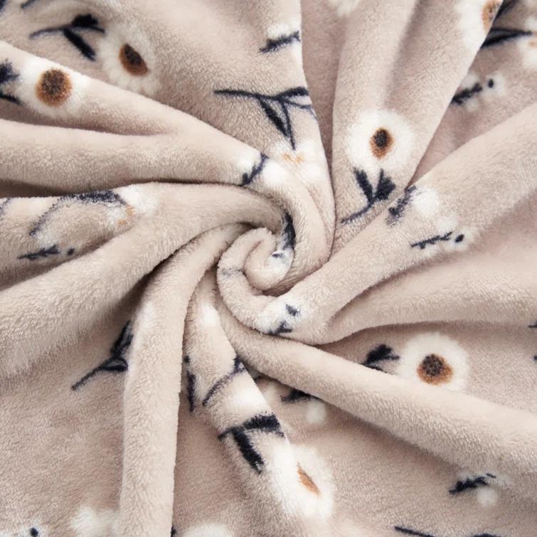 Lucky Brand Lucky Brand Daisy Blankets