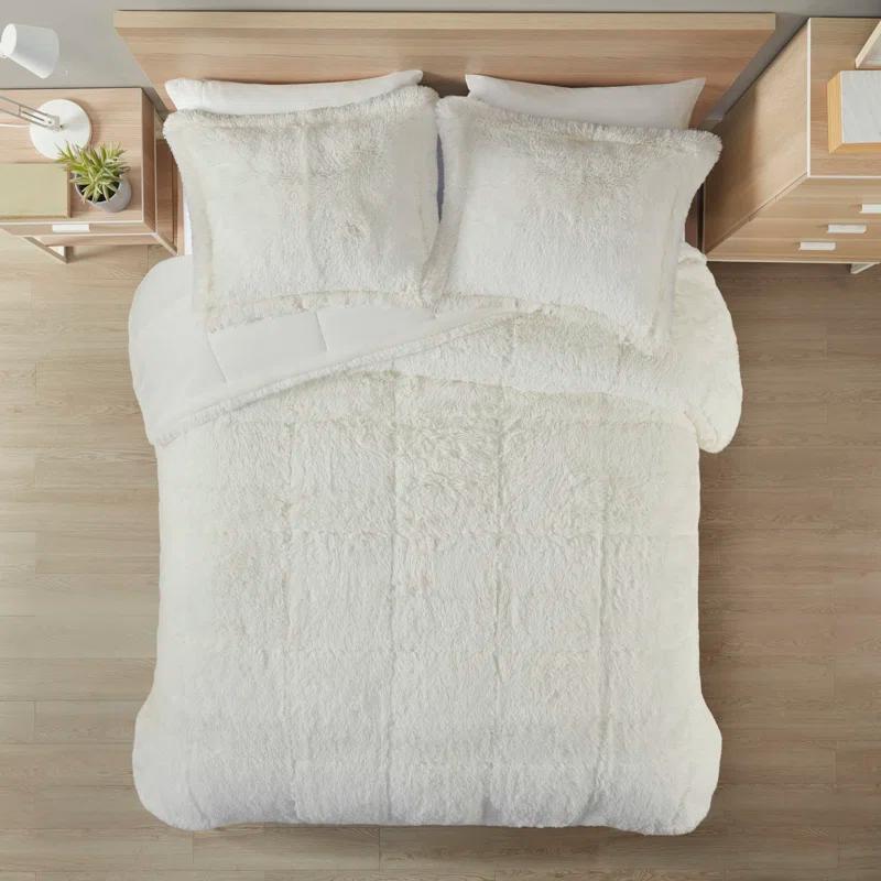 Intelligent Design Malea Shaggy Faux Fur Comforter Mini Set