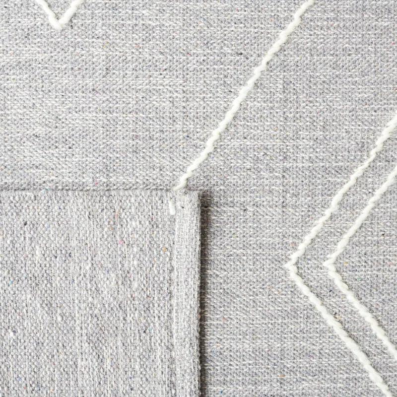 Steelside™ Holtby Southwestern Handmade Flatweave Gray/Ivory Area Rug