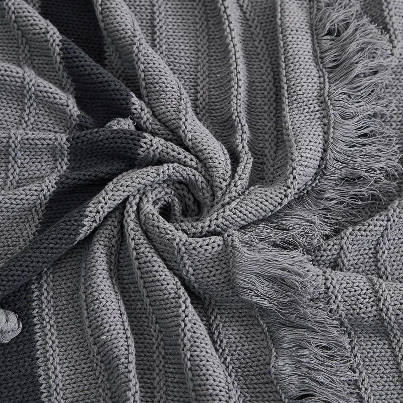Modern Threads Edda Modern Cotton Throw