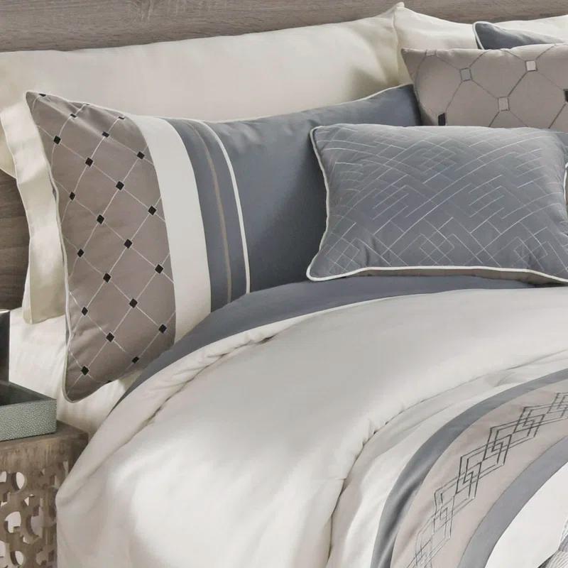 Beren Comforter Set