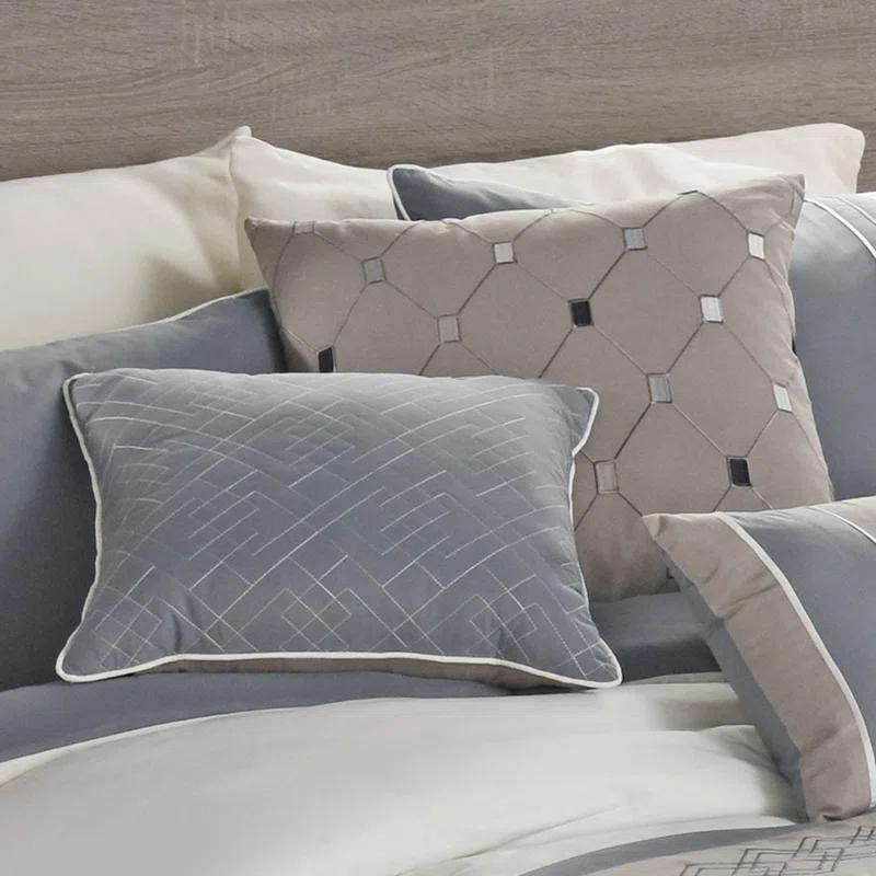 Beren Comforter Set