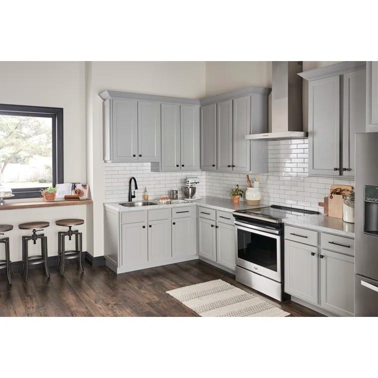 Dominique 1 1/8" Length Square Knob