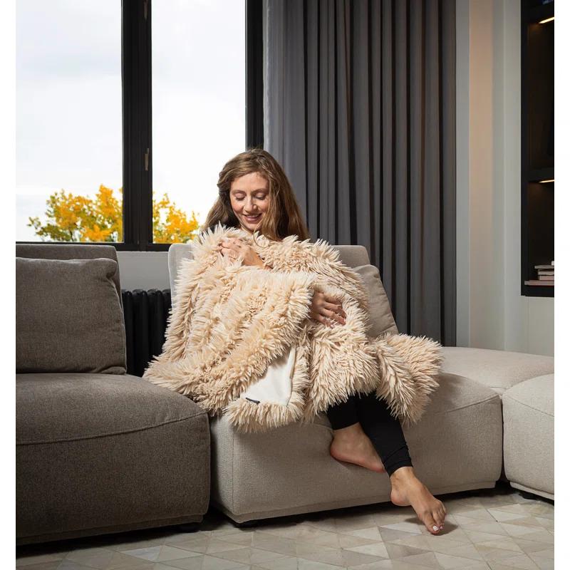 HomeRoots Knitted Throw Blanket