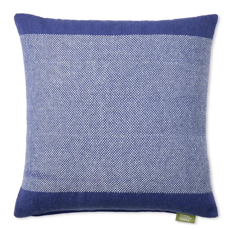 Town & Country Living TOWN & COUNTRY TERRA Alara Solid Border Indoor Outdoor Decorative Pillow 20"x20"