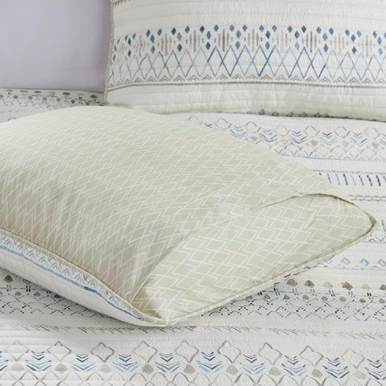 Madison Park Fraser 3 Piece Printed Seersucker Quilt Set