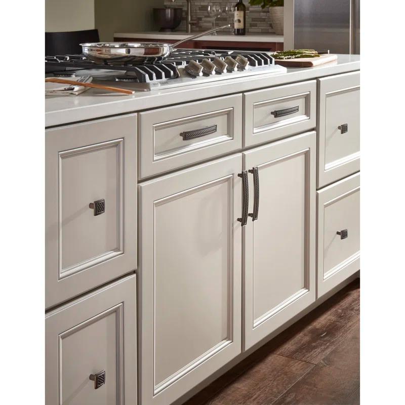 Top Knobs Trevi 1 1/4" Length Square Knob