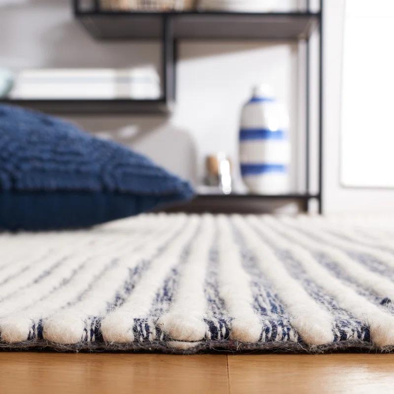 Safavieh Marbella Hand Woven Wool With Cotton Cloth Backing Rug