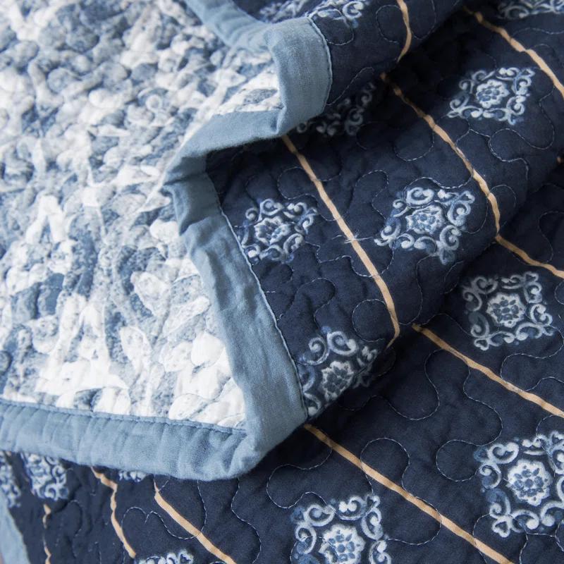 HiEnd Accents Skyler Coastal Cotton Abstract Quilt Set