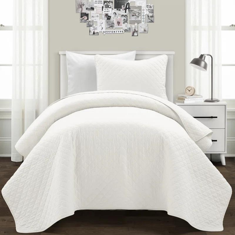 Lush Decor Ava Diamond Oversized Cotton Quilt White 3Pc Set Cal King