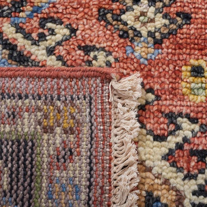 Safavieh Hand Knotted 70% Wool And 30% Cotton Oriental Rug