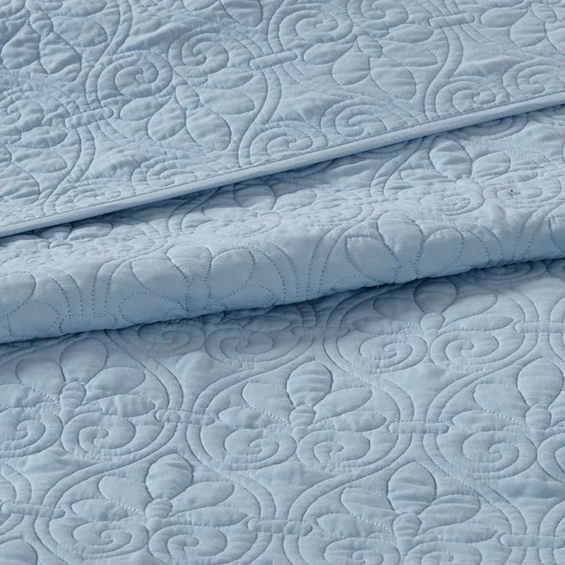 Madison Park Quebec Reversible Quilt Set