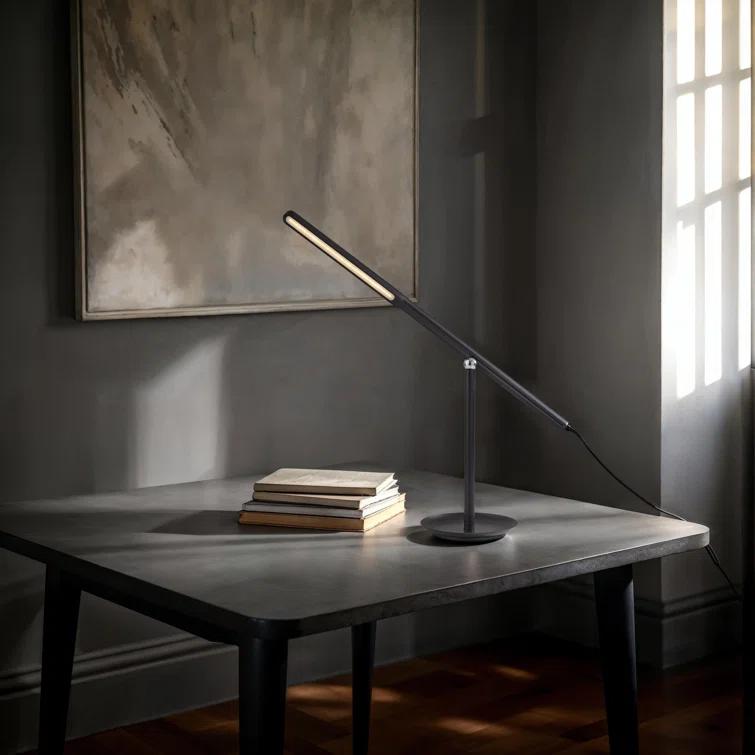 Dris Adjustable Desk Lamp