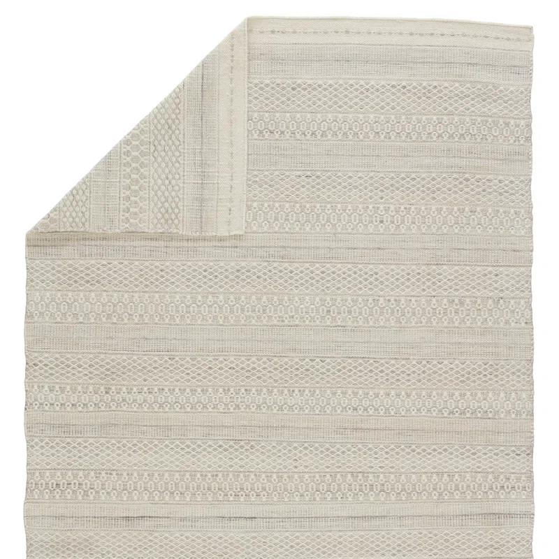 Gingham Geometric Handwoven Indoor/ Outdoor Area Rug in Cream