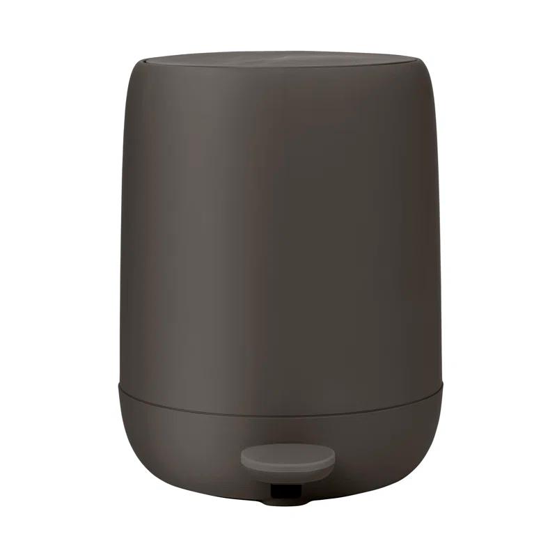 Blomus SONO 1.3-Gallon White Pedal Trash Bin