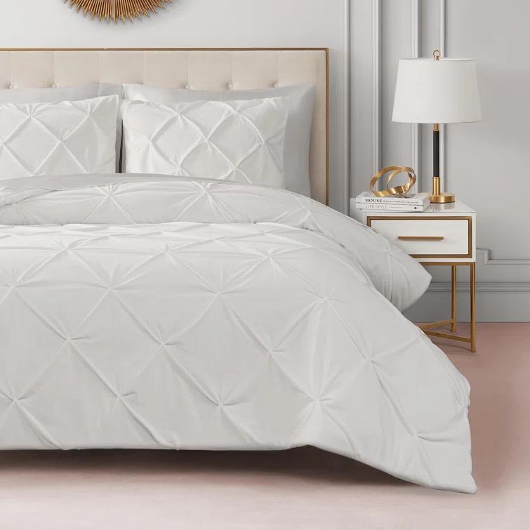 Juicy Couture Juicy Couture Kiss Pleat Plush Micromink Comforter Sets
