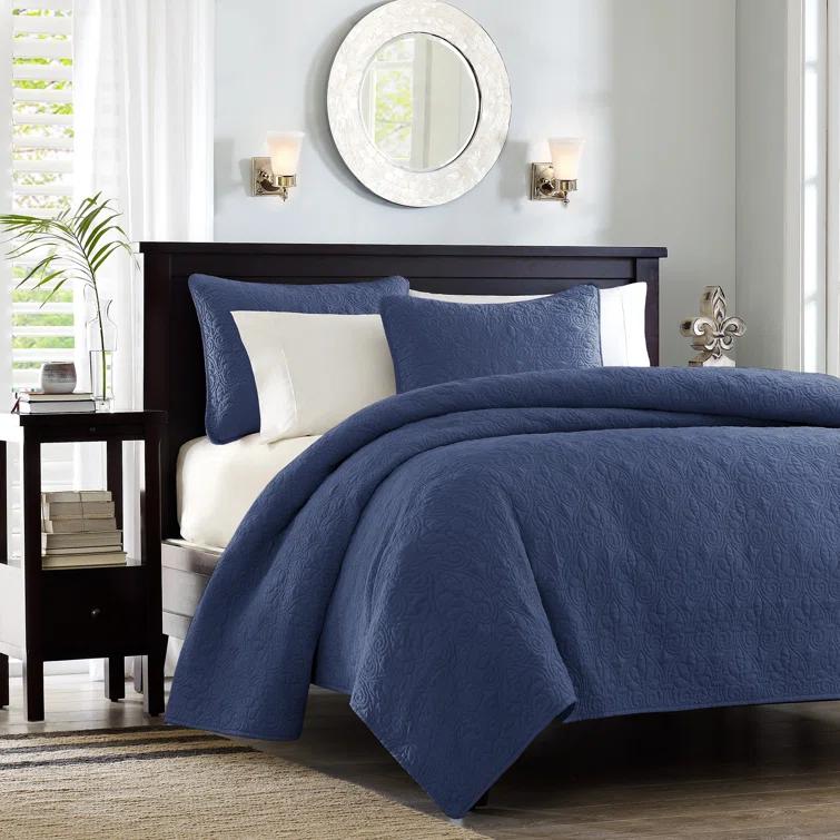 Madison Park Quebec Reversible Quilt Set
