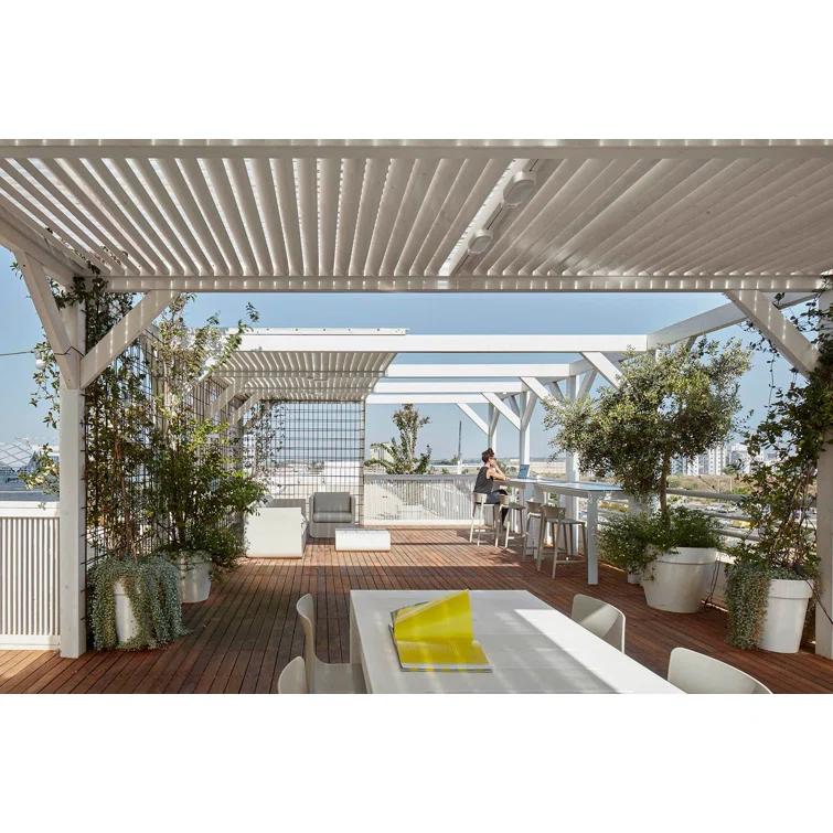 Jut Plastic/Resin Dining Table