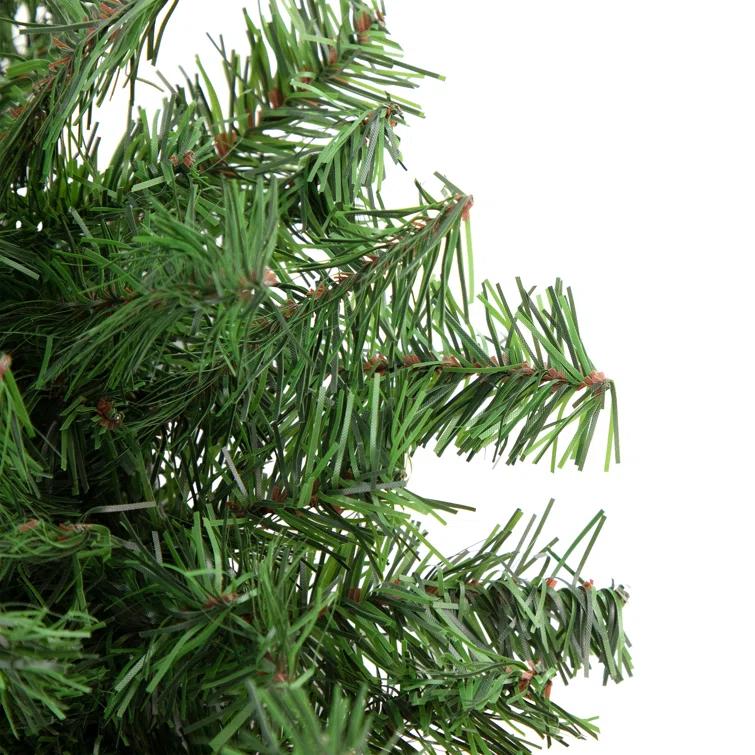 Canadian Pine Artificial Christmas Wreath Unlit