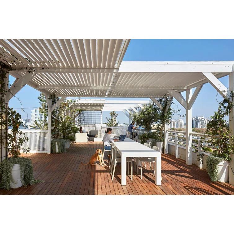 Jut Plastic/Resin Dining Table