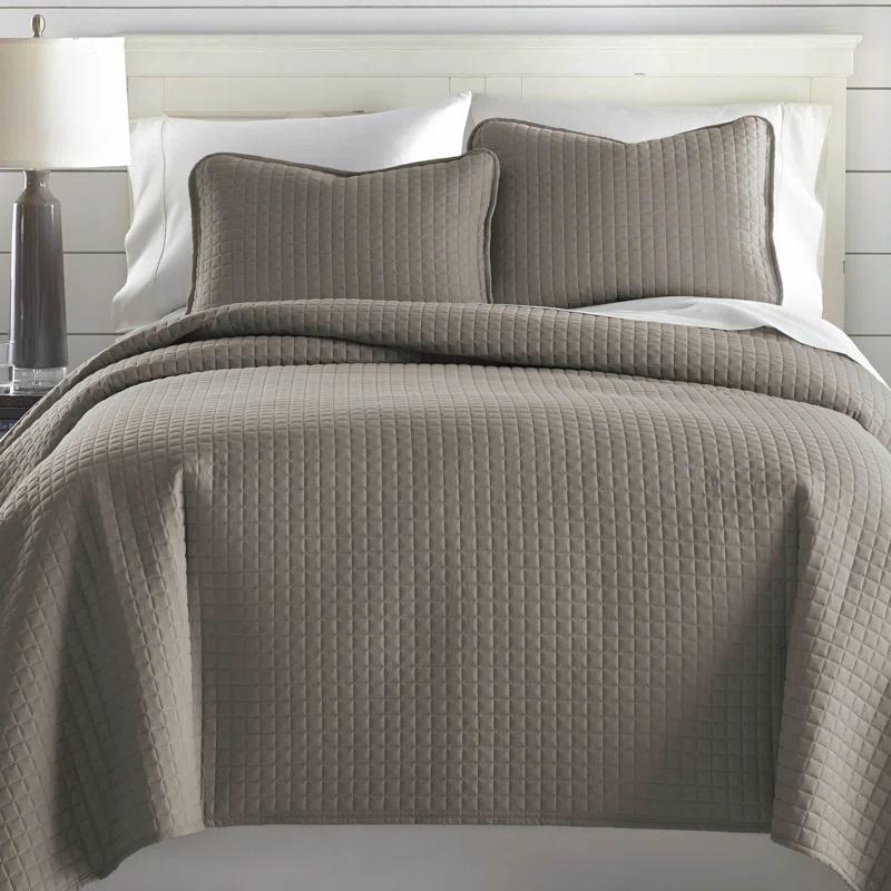 SouthShore Fine Linens Vilano Springs ® Oversized, light-weight Hotel Quality Quilt Set with matching shams