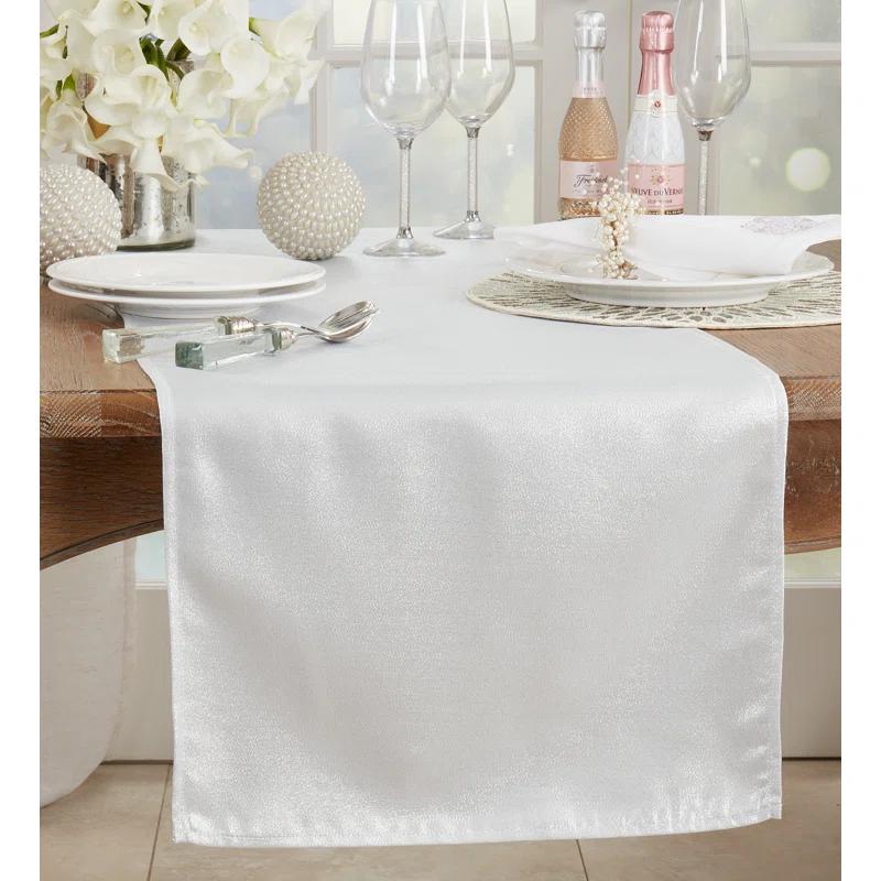 Saro Runner_Table Runner With Shimmering Design