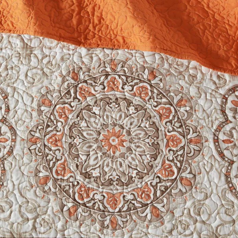 6 Piece Reversible Quilt Set with Throw Pillows
