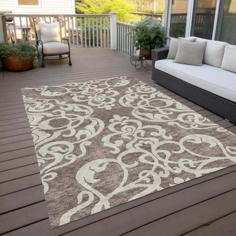Chayden Washable Damask Indoor / Outdoor Rug
