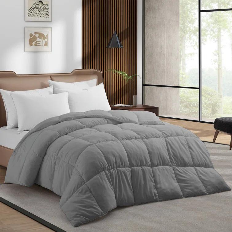 Wayfair Sleep Lightweight Down Alternative Comforter