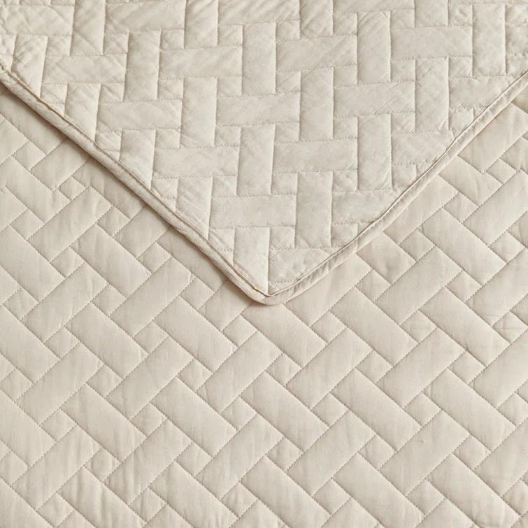 Tommy Bahama Home Tommy Bahama Raffia Solid Cotton Reversible Quilt Set