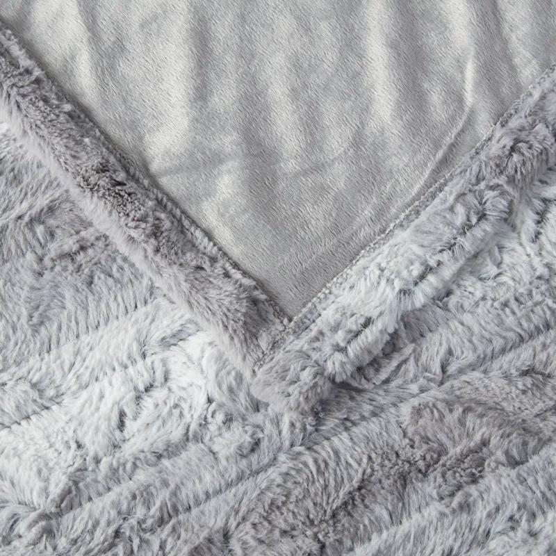 Beautyrest Beautyrest Zuri Oversized Heated Faux Fur Throw