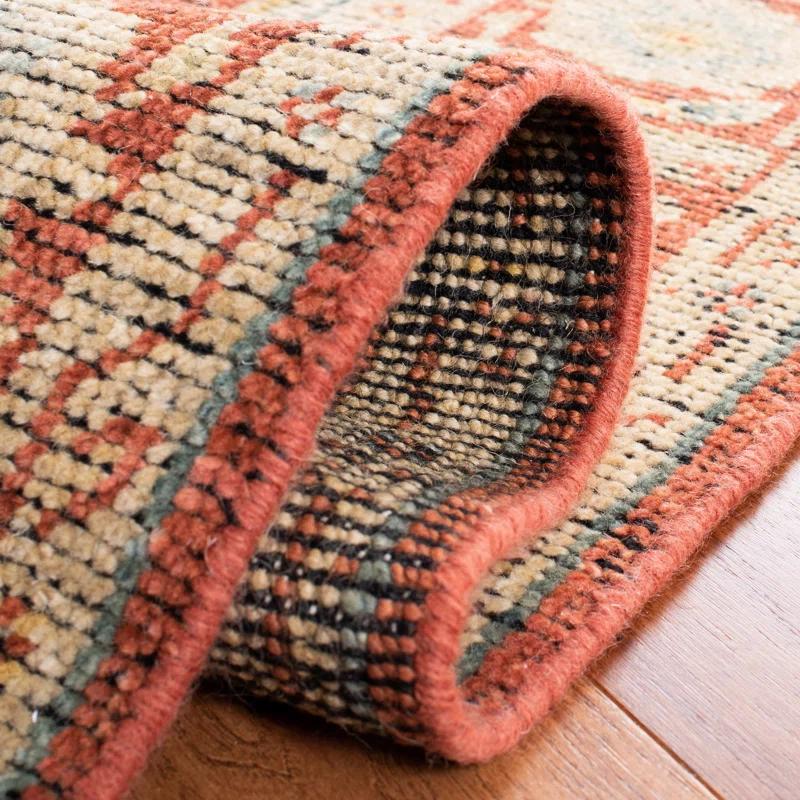 Safavieh Izmir Hand Knotted Wool Oriental Rug
