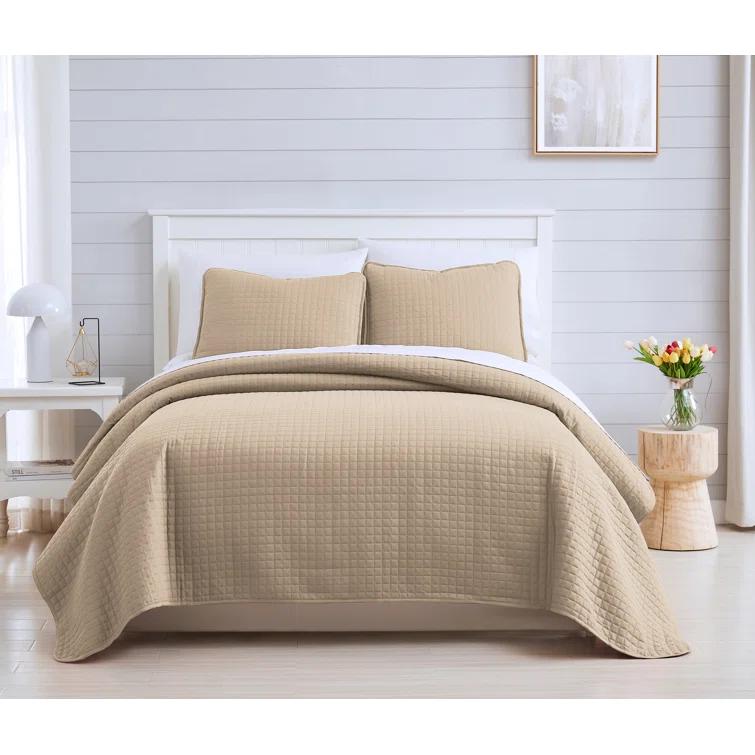 SouthShore Fine Linens Vilano Springs ® Oversized, light-weight Hotel Quality Quilt Set with matching shams