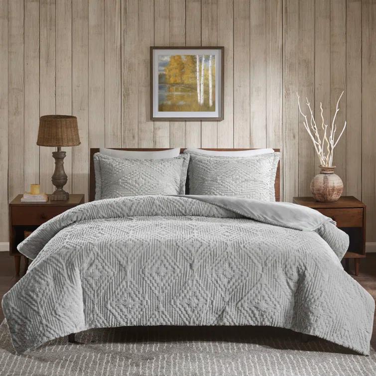 Woolrich Woolrich Teton Embroidered Plush Quilt Set