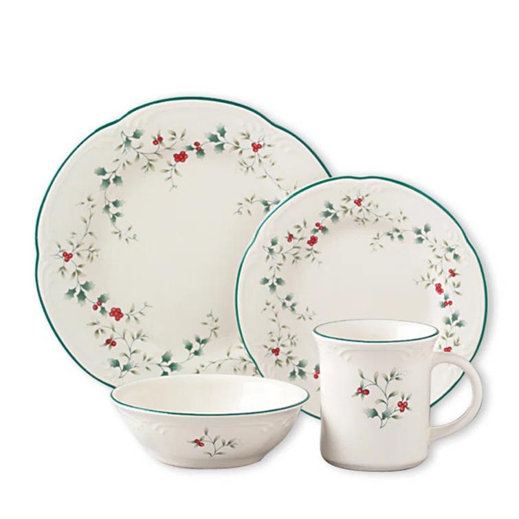 Pfaltzgraff Pfaltzgraff Winterberry 16-Piece Dinnerware Set, Service for 4