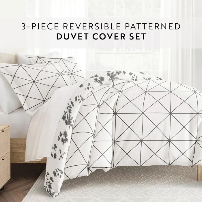 IEnjoy Home Edgy Flowers Pattern Reversible Duvet Cover Set