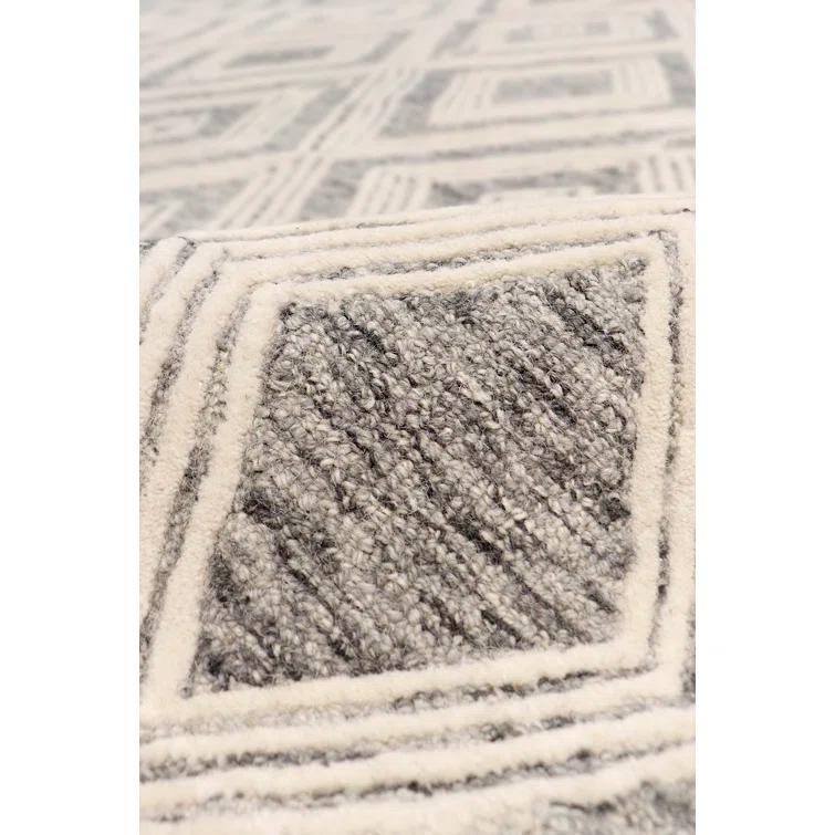 Hand Tufted Viscose Geometric Rug