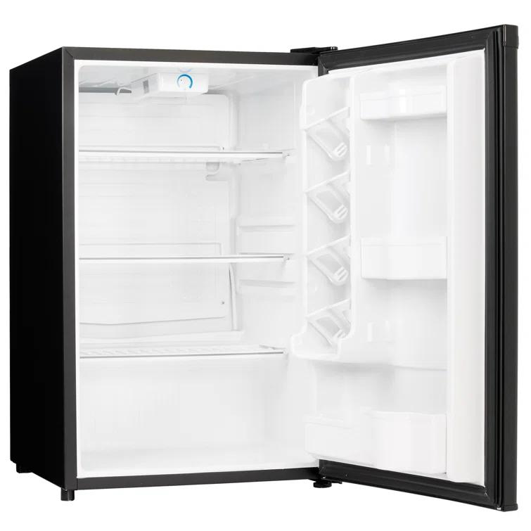 Danby Danby 4.4 cu. ft. Freestanding Compact Fridge