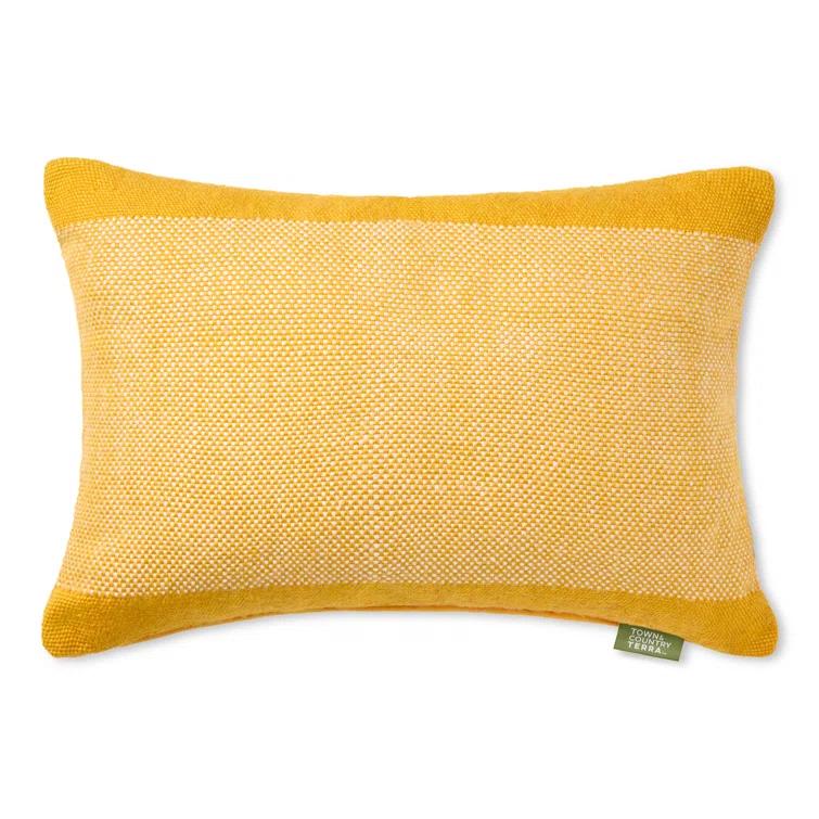 Town & Country Living TOWN & COUNTRY TERRA Alara Solid Border Indoor Outdoor Decorative Pillow
