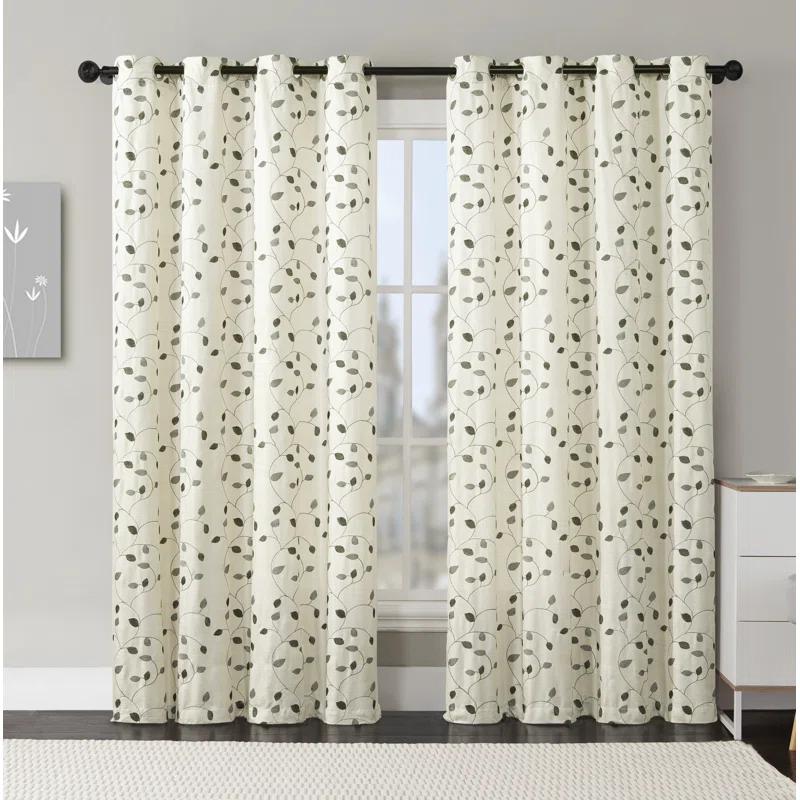 VCNY Lily Throw Blanket