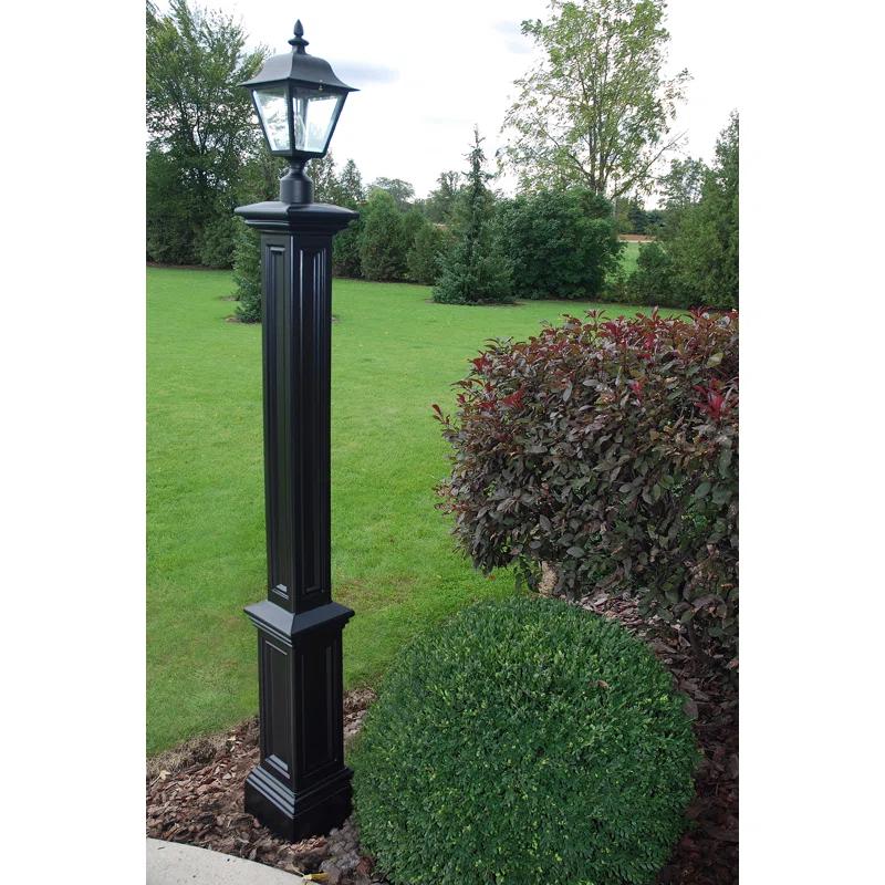 Mayne Inc. Signature Lamp Post (w/Mount)